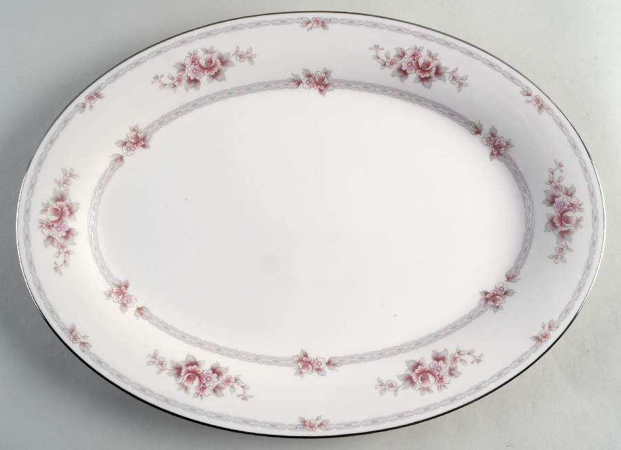 Scarborough 16" Oval Serving Platter by Noritake-1