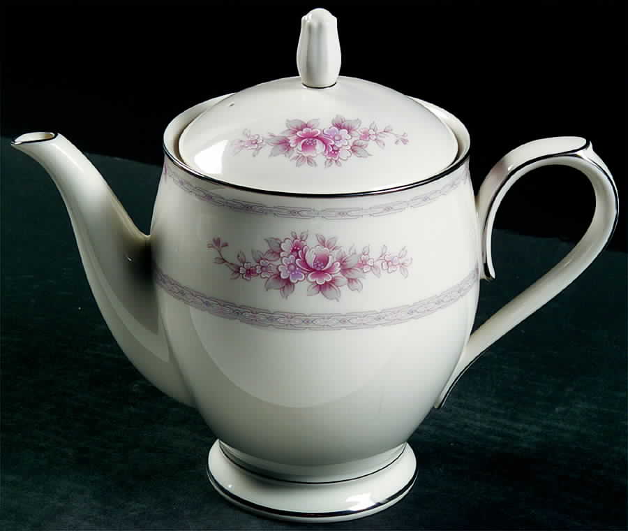 Scarborough Teapot & Lid by Noritake-1