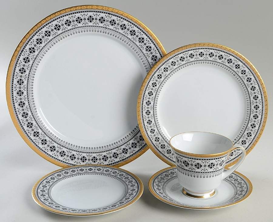 Scheherazade 5 Piece Place Setting by Noritake-1