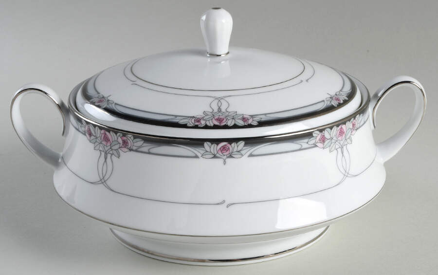 Seance Round Covered Vegetable by Noritake-1