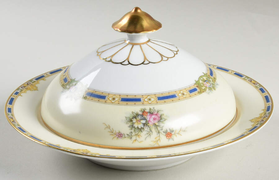 Sedalia Round Covered Butter by Noritake-1