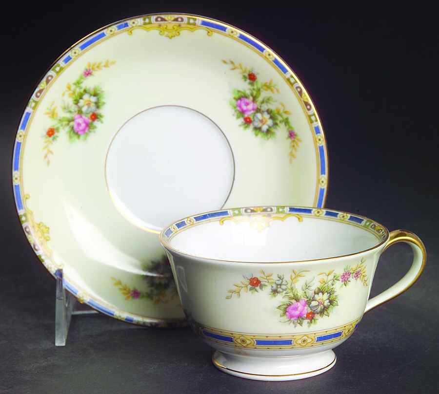 Sedalia Footed Cup & Saucer Set by Noritake-1
