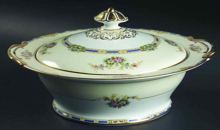 Sedalia Round Covered Vegetable by Noritake-1