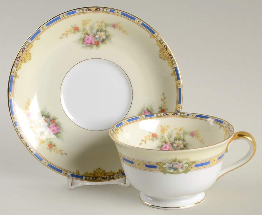 Sedalia Footed Cup & Saucer Set by Noritake-1