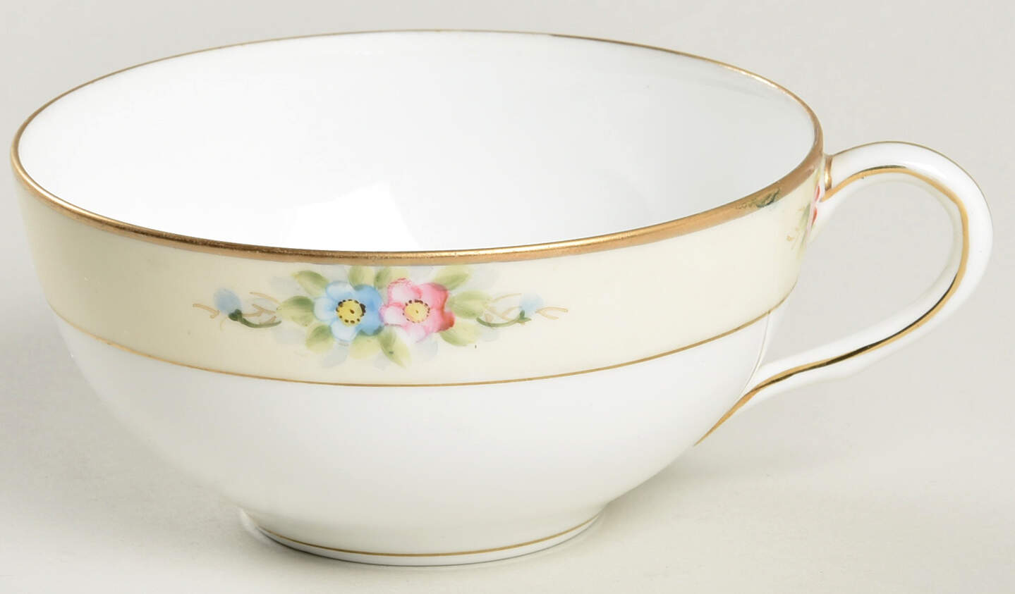 The Sedan Flat Cup by Noritake-1