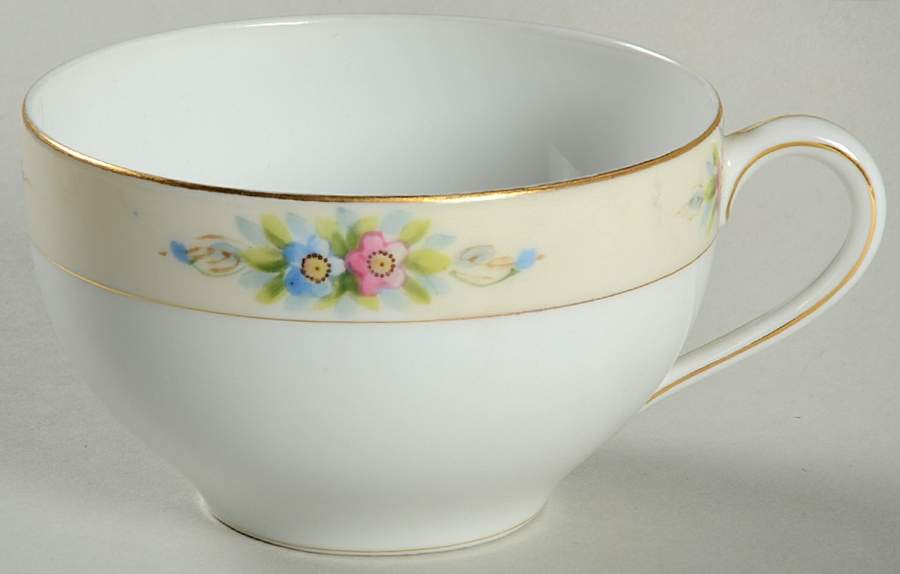 The Sedan Flat Cup by Noritake-1