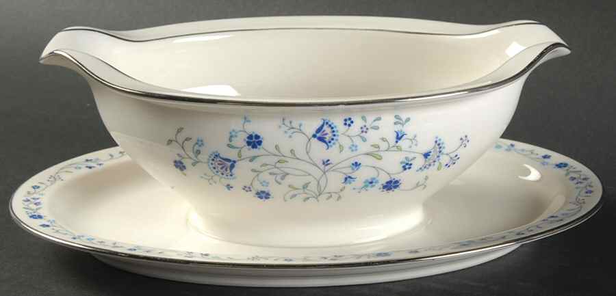 Serene Garden Gravy Boat with Attached Underplate by Noritake-1