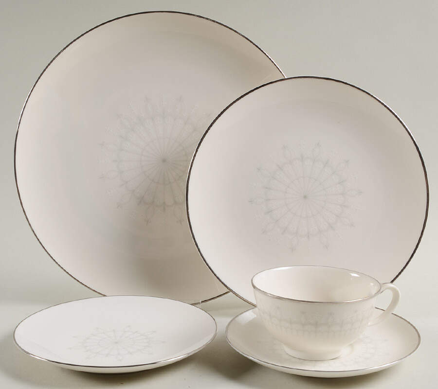 Selene 5 Piece Place Setting by Noritake-1