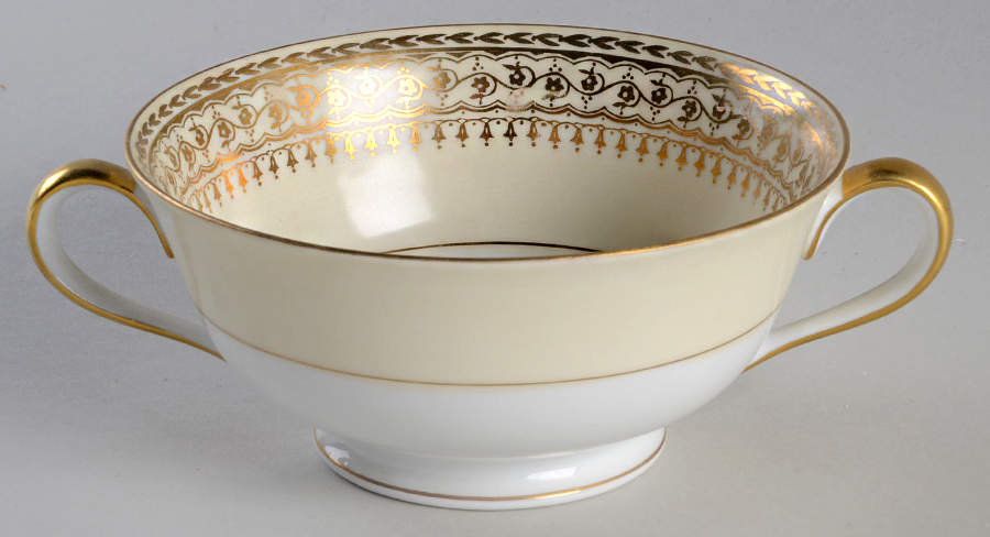 Selika Footed Cream Soup Bowl by Noritake-1