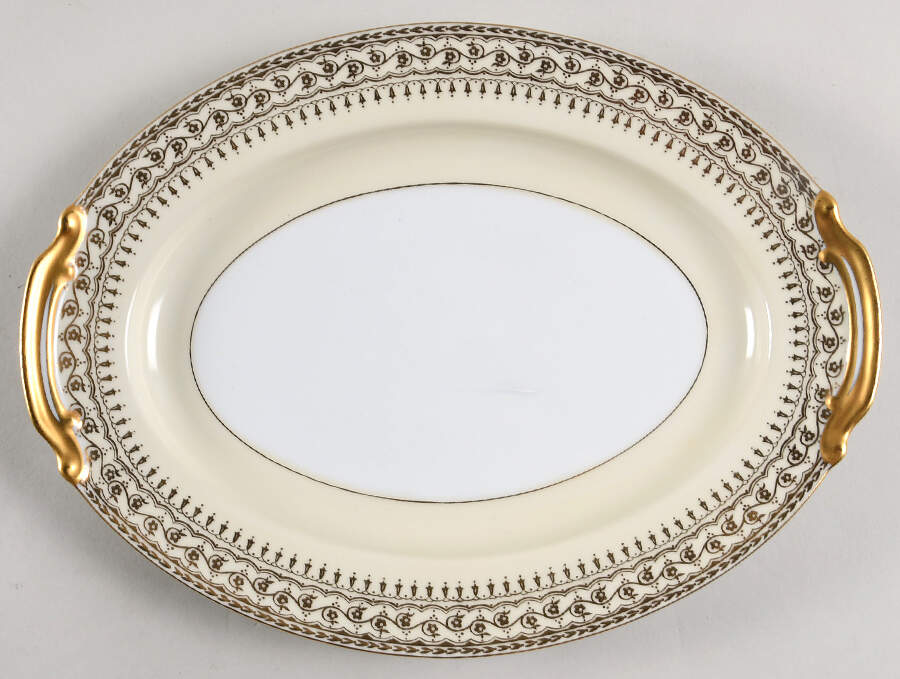 Selika 11" Oval Serving Platter by Noritake-1