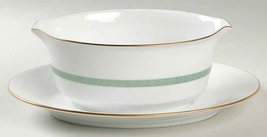 Serenity Gravy Boat with Attached Underplate by Noritake-1