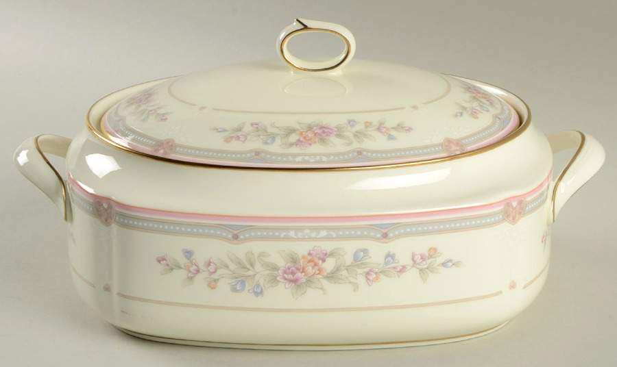 Sestina Oval Covered Vegetable by Noritake-1