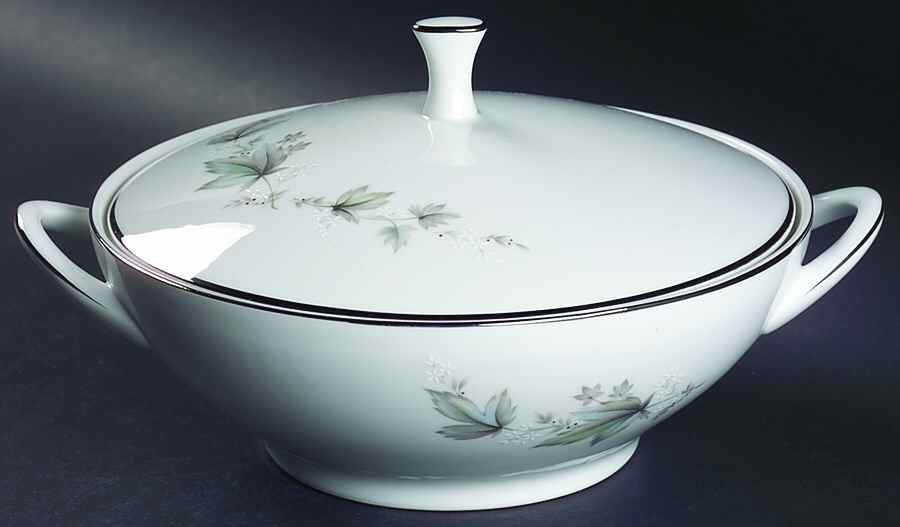 Sezanne Round Covered Vegetable by Noritake-1