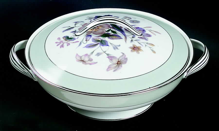 Shasta Round Covered Vegetable by Noritake-1