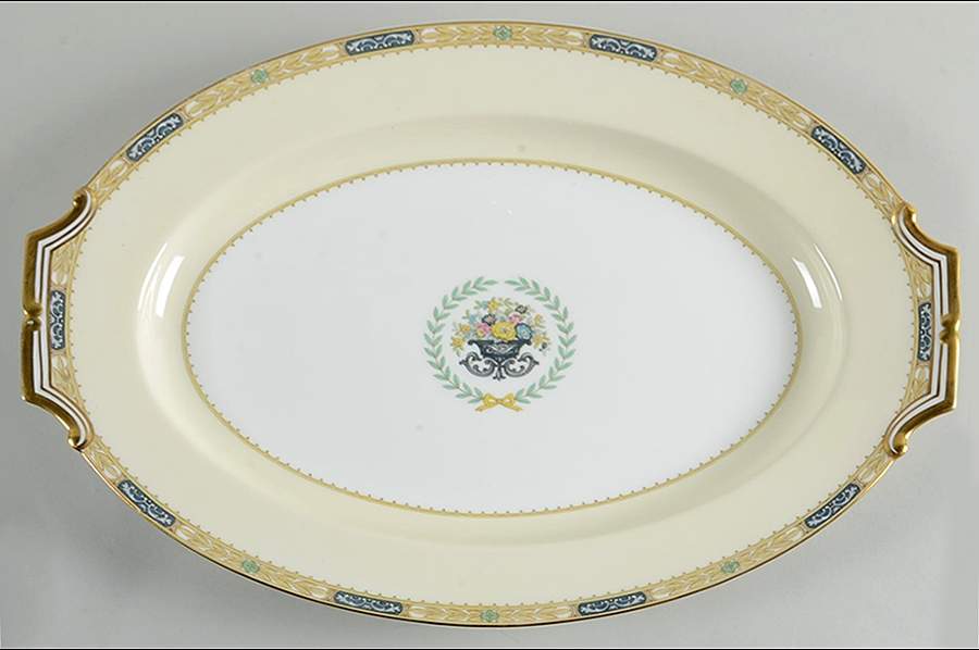 Shelton 16" Oval Serving Platter by Noritake-1