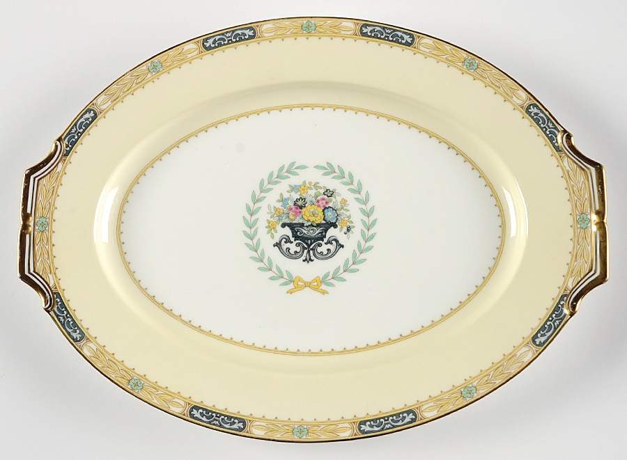 Shelton 11" Oval Serving Platter by Noritake-1