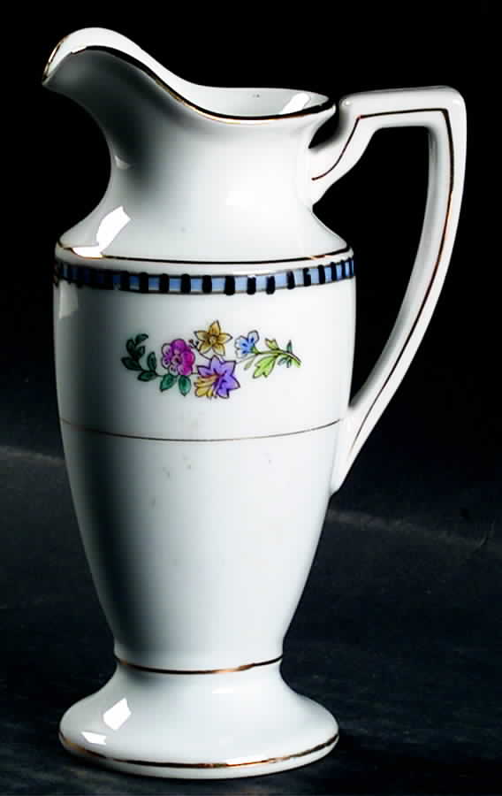 Sheridan Berry Creamer by Noritake-1