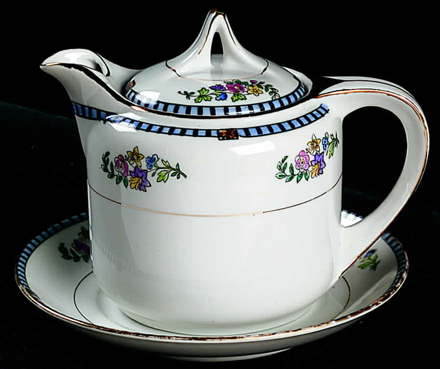 Sheridan Large Syrup with Lid and Underplate by Noritake-1