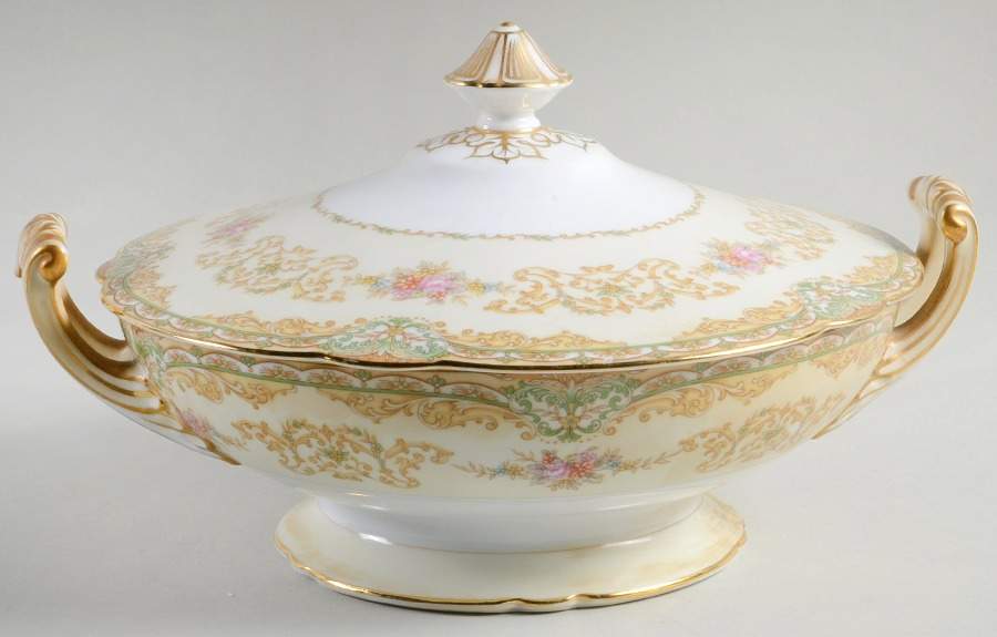 Shelby Round Covered Vegetable by Noritake-1