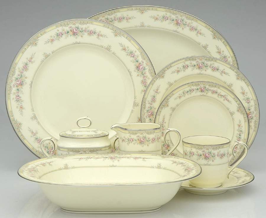 Shenandoah 45 Piece Starter Set by Noritake-1