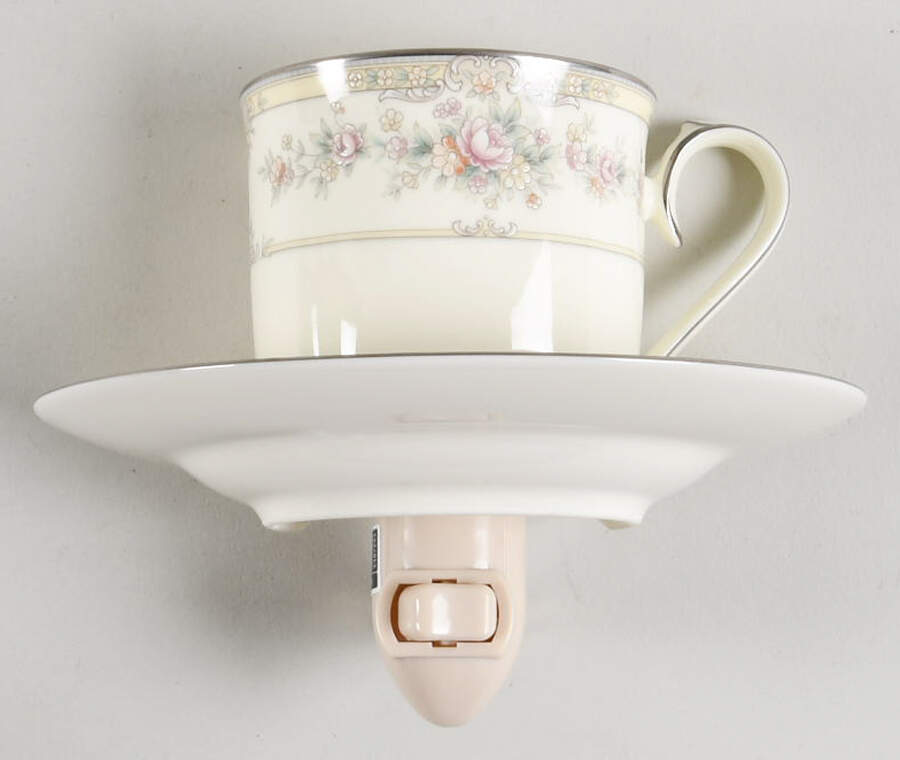Shenandoah 4 3/8"-4 5/8" Night Light/Cup & Saucer HC by Noritake-1