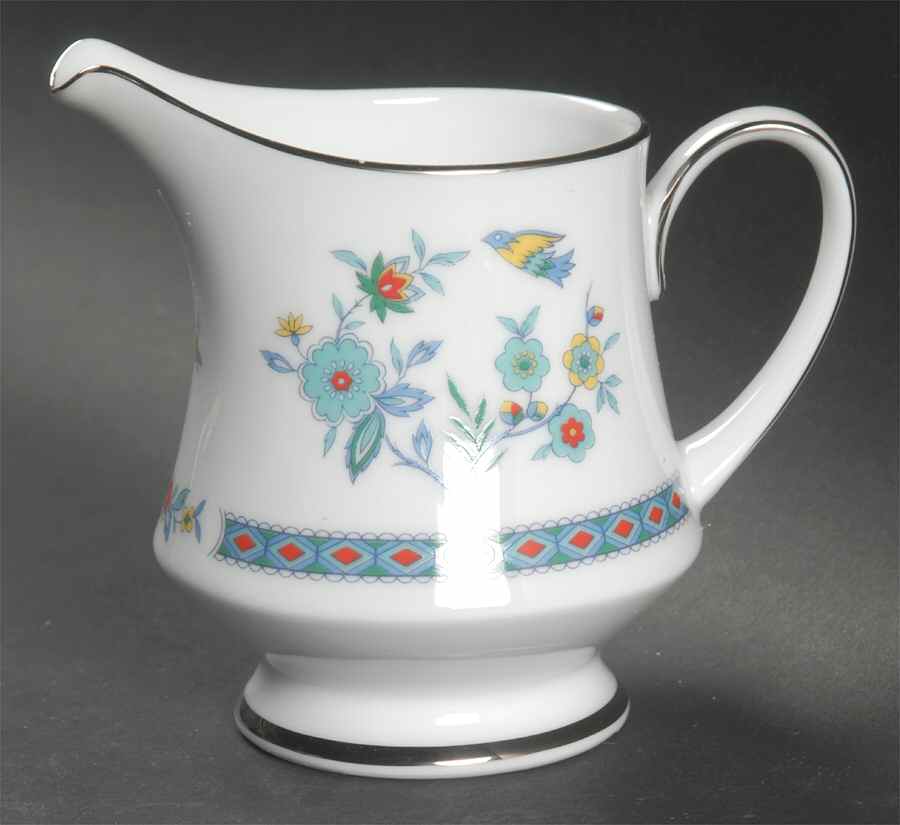 Shangri-La (2363) Creamer by Noritake-1