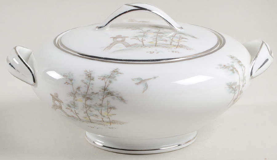 Shangri-La (5787) Sugar Bowl & Lid by Noritake-1
