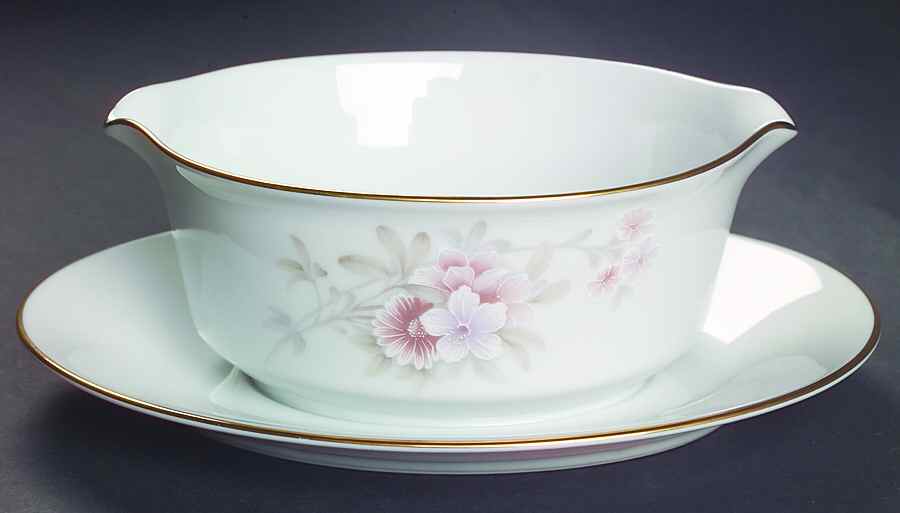 Shrewsbury Gravy Boat with Attached Underplate by Noritake-1