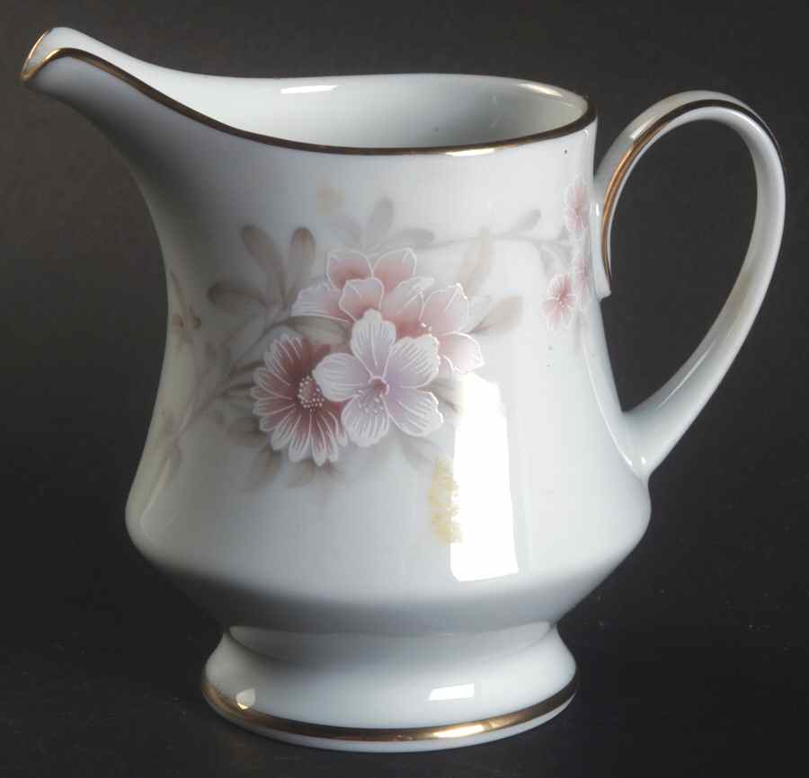 Shrewsbury Creamer by Noritake-1