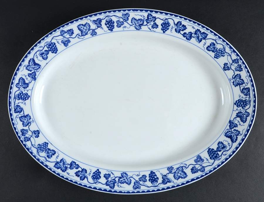 Sicily 16" Oval Serving Platter by Noritake-1