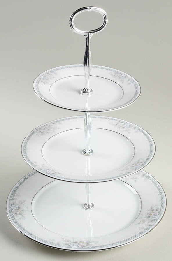 Silk Garland 13 7/8"-14 1/4" 3-Tiered Serving Tray(DP,SP,BB) HC by Noritake-1