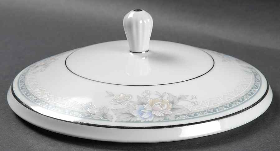 Silk Garland Lid for Round Vegetable by Noritake-1