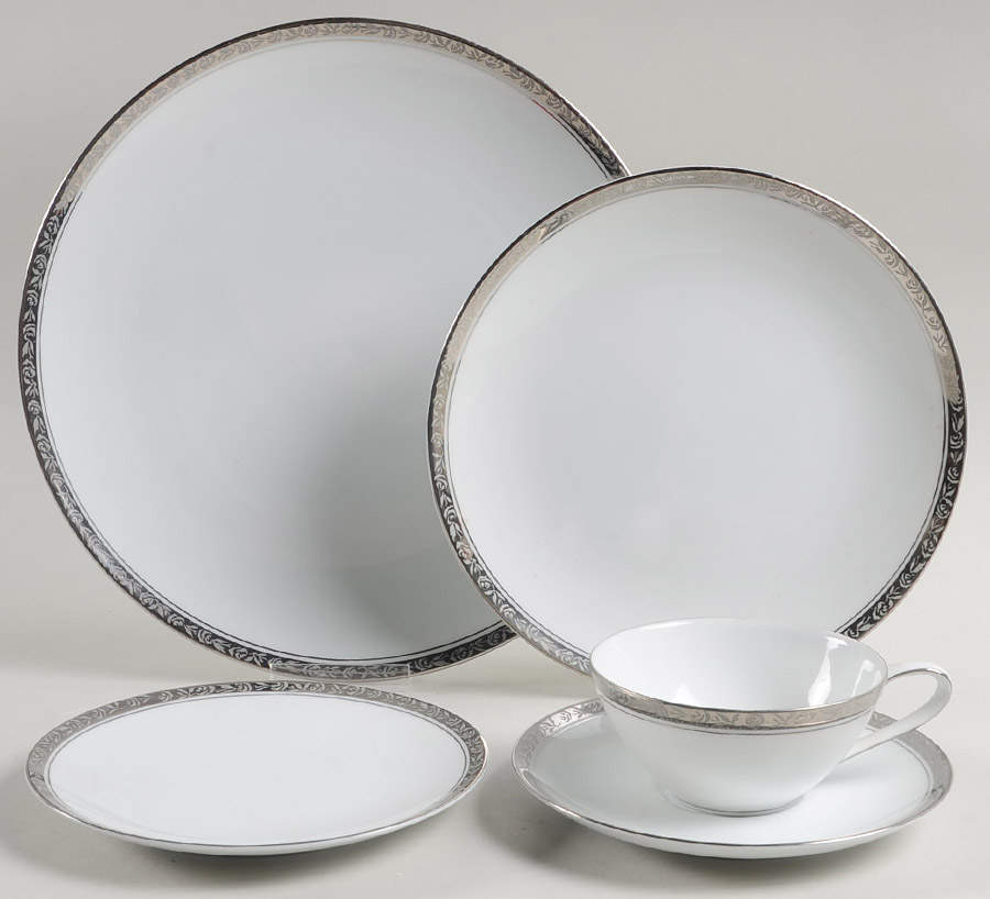 Silvester 5 Piece Place Setting by Noritake-1