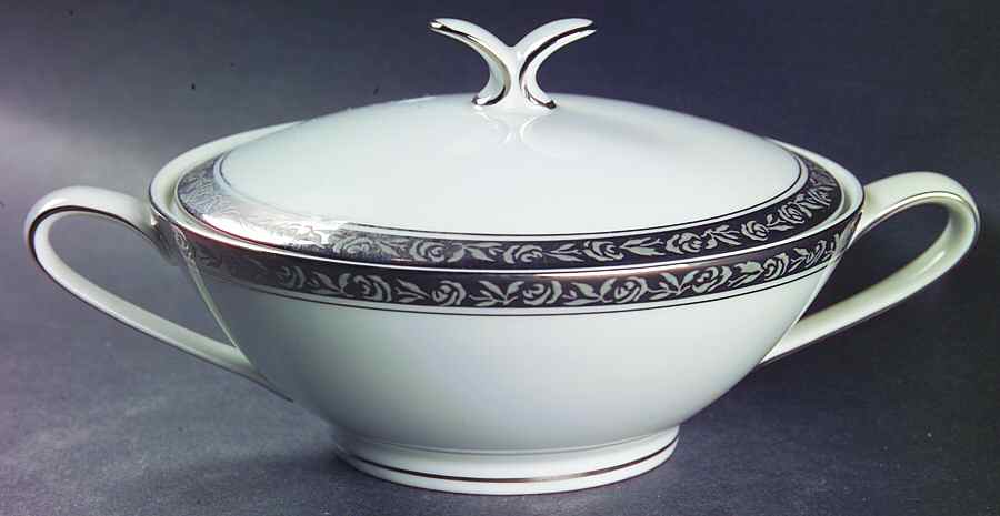 Silvester Sugar Bowl & Lid by Noritake-1