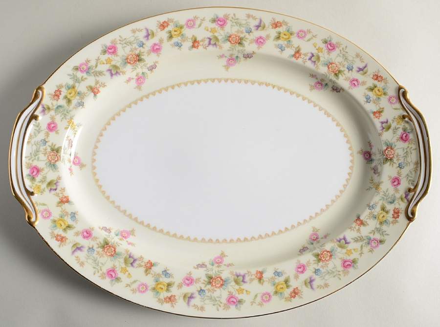 Smilax 13" Oval Serving Platter by Noritake-1