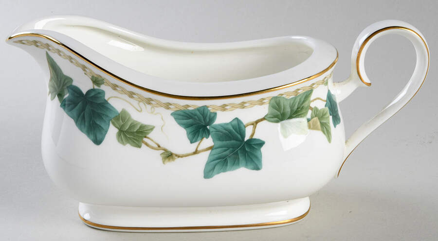 Southern Estate Gravy Boat by Noritake-1