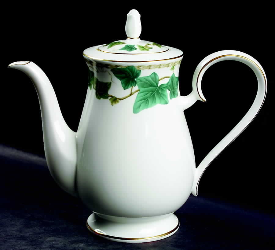 Southern Estate Coffee Pot & Lid by Noritake-1