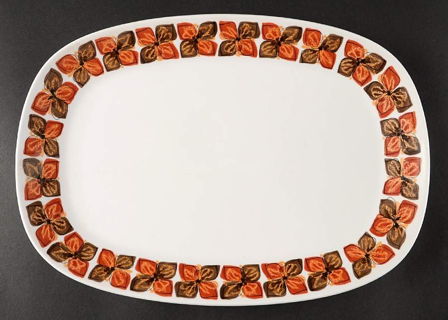 Southern Glow 13" Oval Serving Platter by Noritake-1