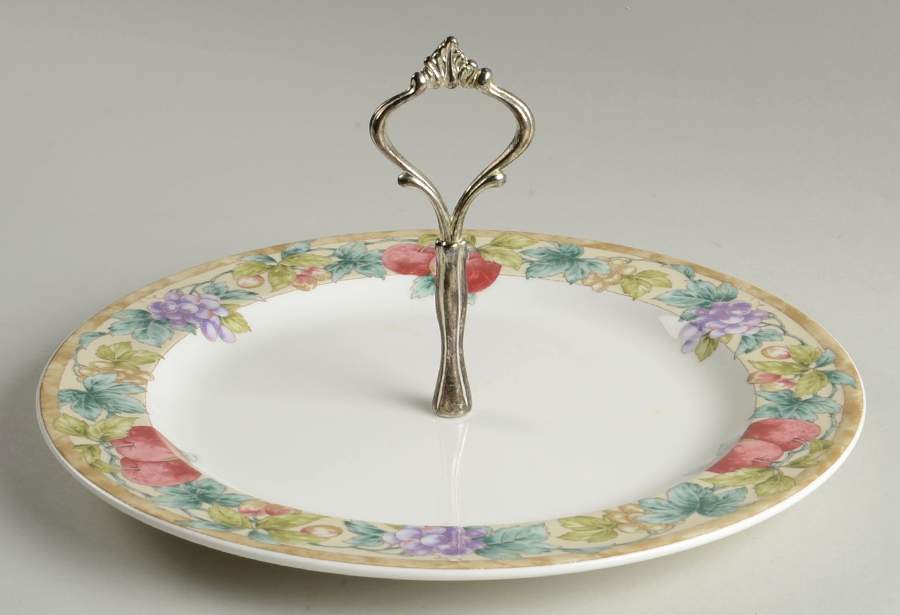 Sonoma Gardens Round Serving Plate with Handle (DP) by Noritake-1