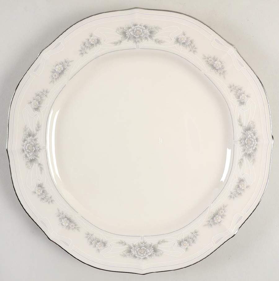 Southern Lace Dinner Plate by Noritake-1