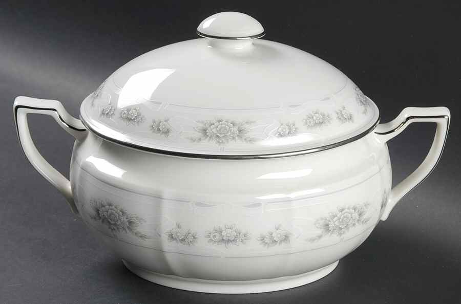 Southern Lace Oval Covered Vegetable by Noritake-1