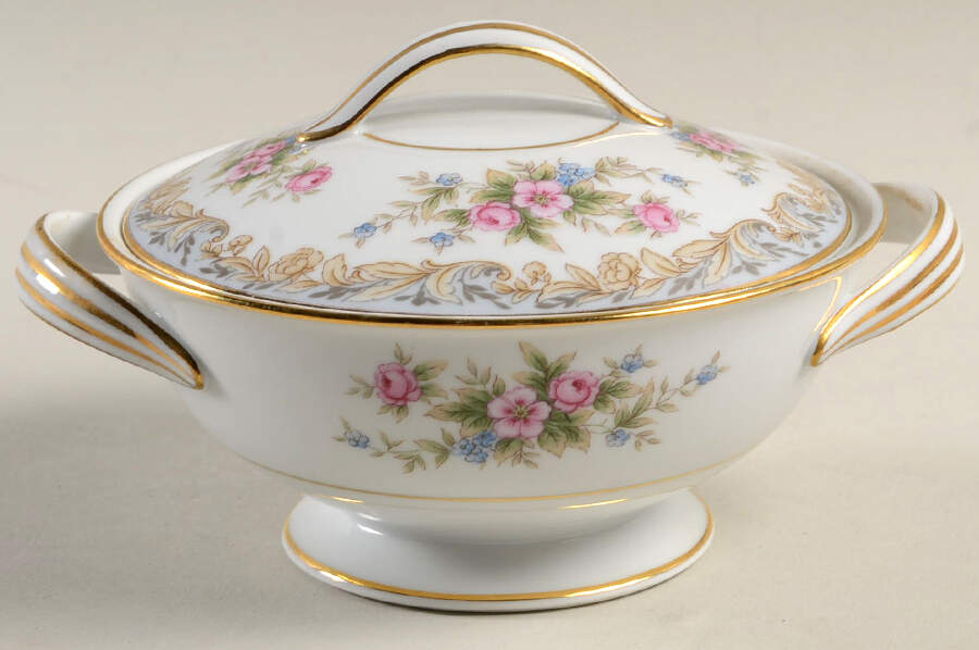 Somerset Round Covered Vegetable by Noritake-1