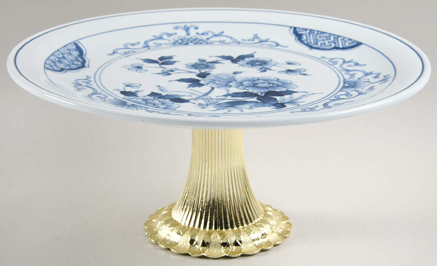 Sometsuke Cake Stand with 4"-5" Metal Pedestal  Hc by Noritake-1