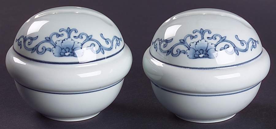Sometsuke Salt & Pepper Set by Noritake-1