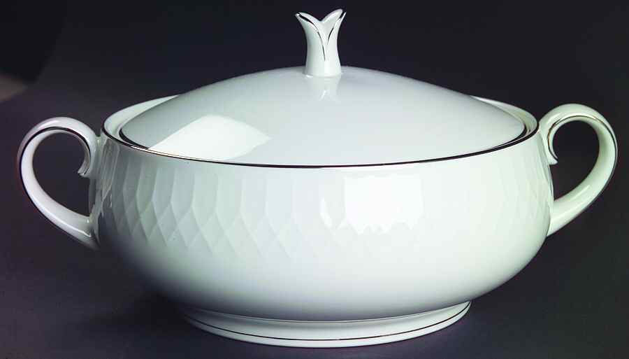 Sonoma Round Covered Vegetable by Noritake-1