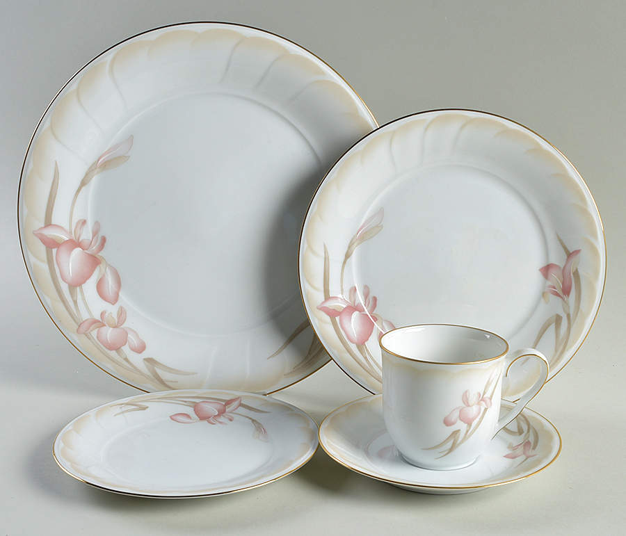 Sonata 5 Piece Place Setting by Noritake-1