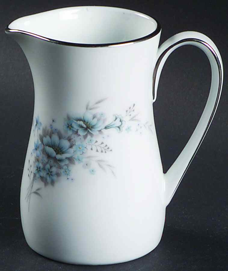 Sonnet Creamer by Noritake-1