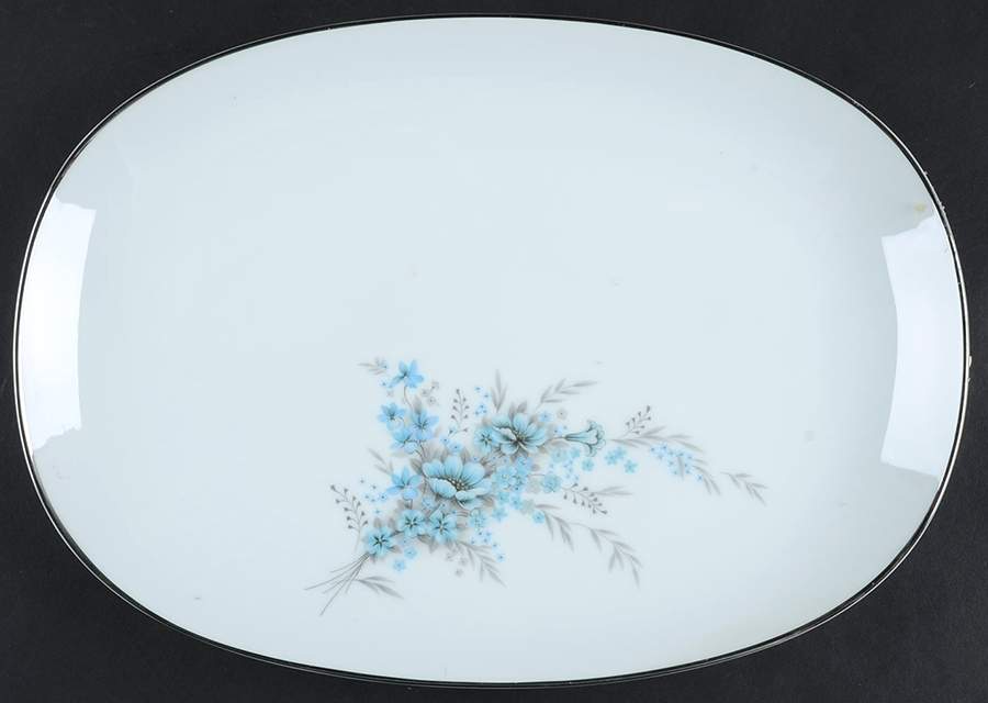 Sonnet 13" Oval Serving Platter by Noritake-1