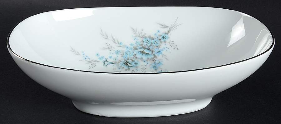 Sonnet 10" Oval Vegetable Bowl by Noritake-1