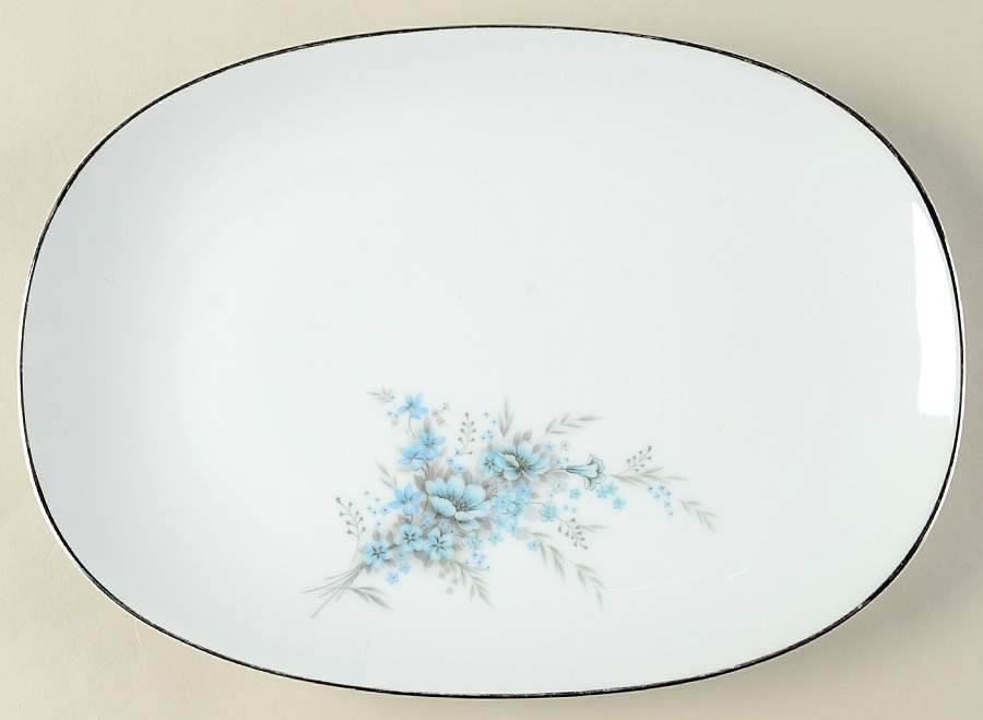 Sonnet 11" Oval Serving Platter by Noritake-1